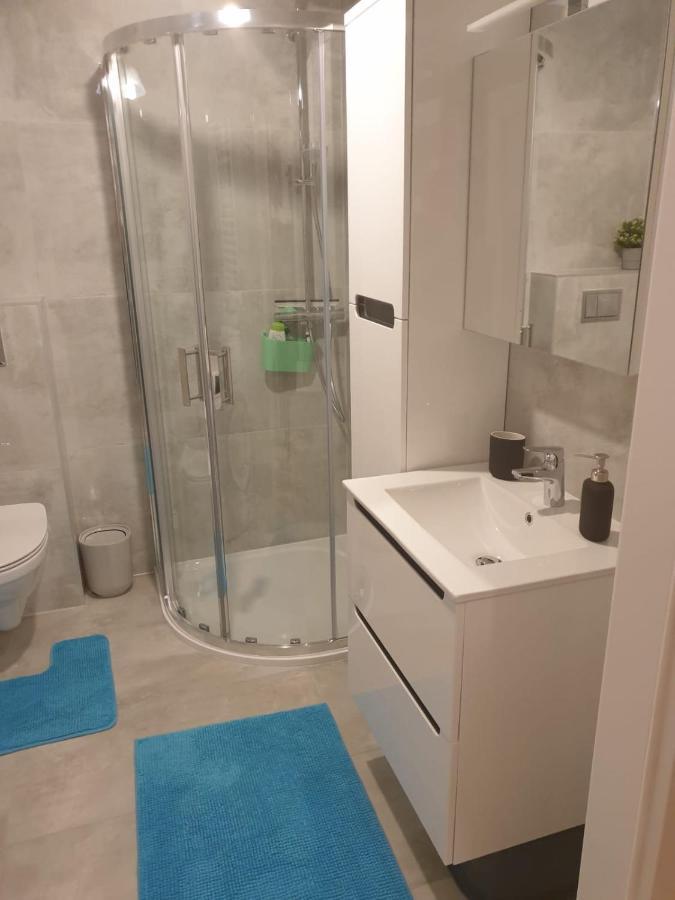 Apartment La Playa 1 *